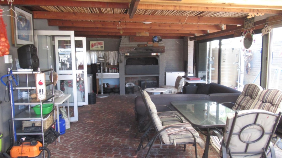 4 Bedroom Property for Sale in Windsor Park Western Cape